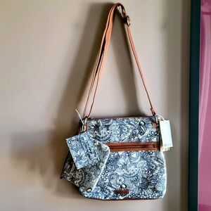 BRAND NEW Sakroots Artist Circle Flat Crossbody , Cotton Coated Canvas Navy Blue